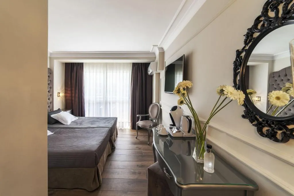 Double or Twin POOL VIEW Room, Essence Hotel Boutique by Don Paquito, Costa Del Sol