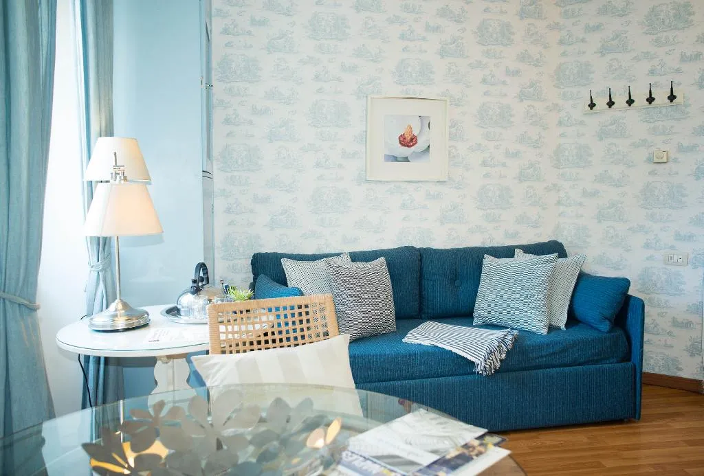 APARTMENT CAPACITY 4 Room, Residenza Echia, Naples