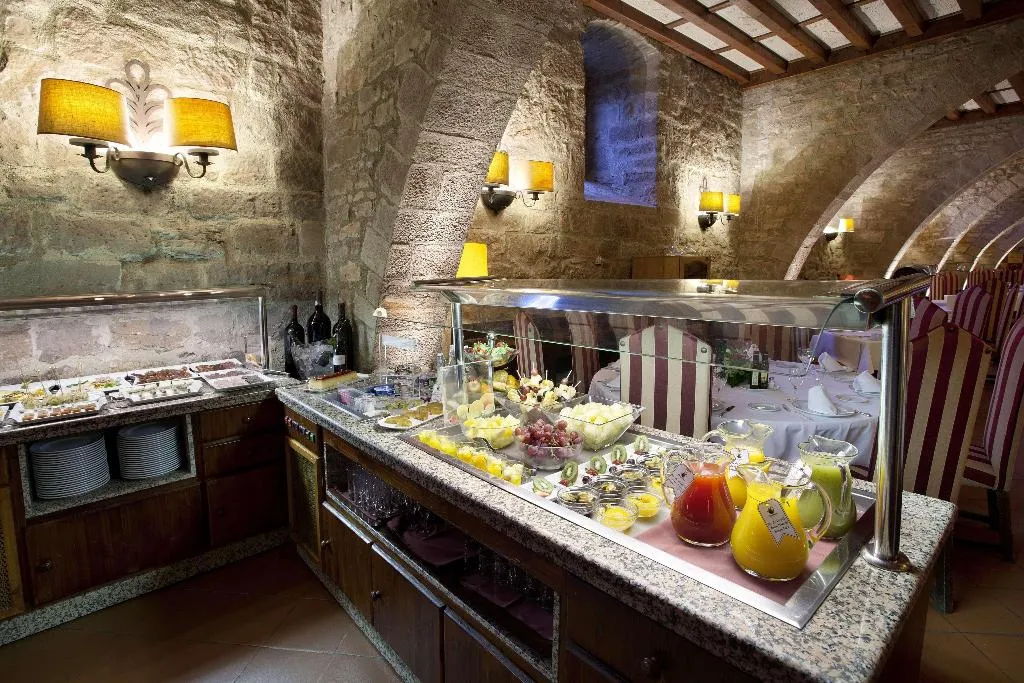 Restaurant, Parador de Cardona, Barcelona