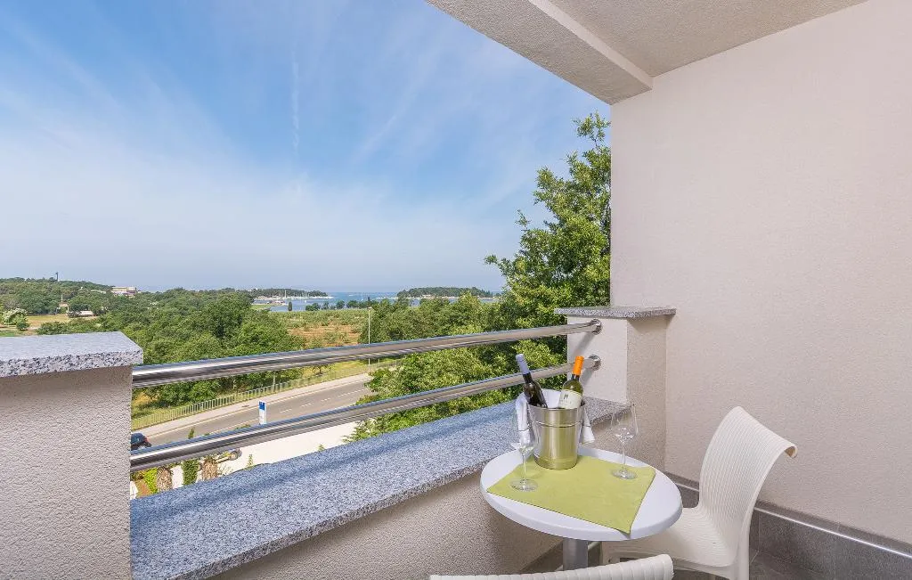 DOUBLE SEA VIEW WITH BALCONY Room, Aparthotel Adeo, Istria