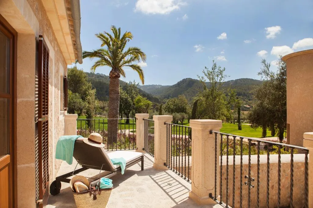 DOUBLE DELUXE WITH TERRACE Room, Castell Son Claret, Majorca