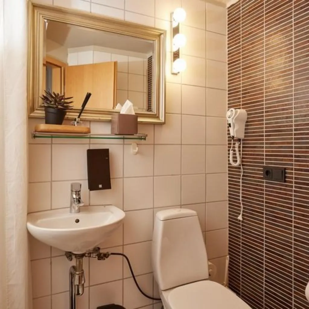 Double or Twin STANDARD Room, Hotel Fron, Reykjavik