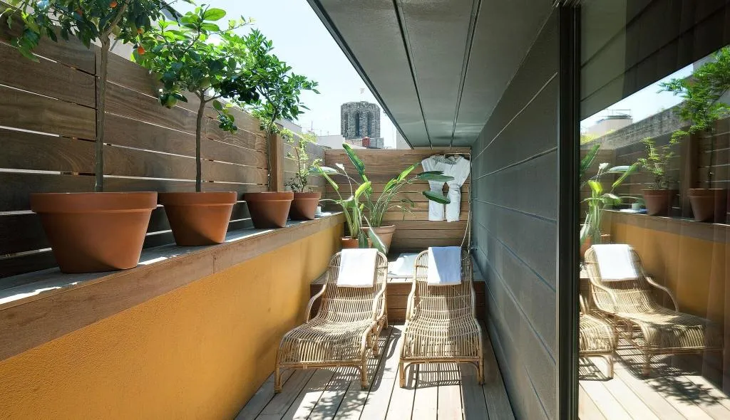 Room, Neri, Barcelona