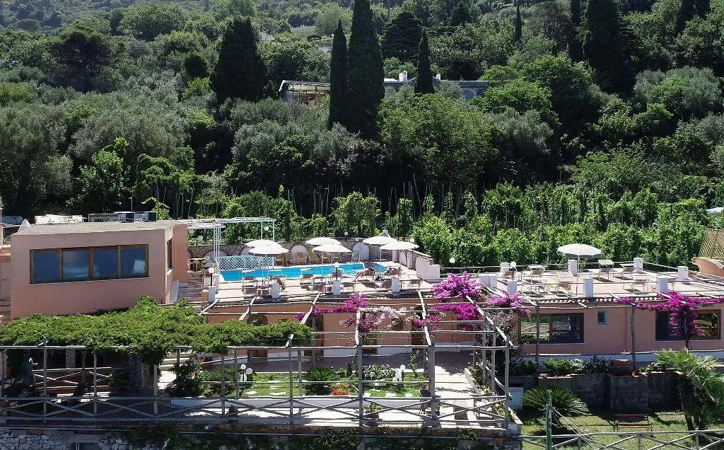 Terrace, Hotel Il Girasole, Naples