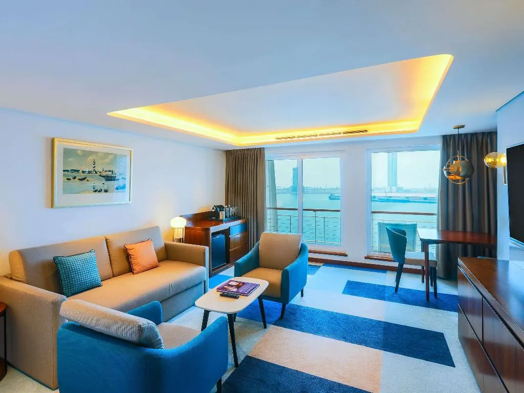 SUITE DUPLEX Room, Queen Elizabeth 2, Dubai