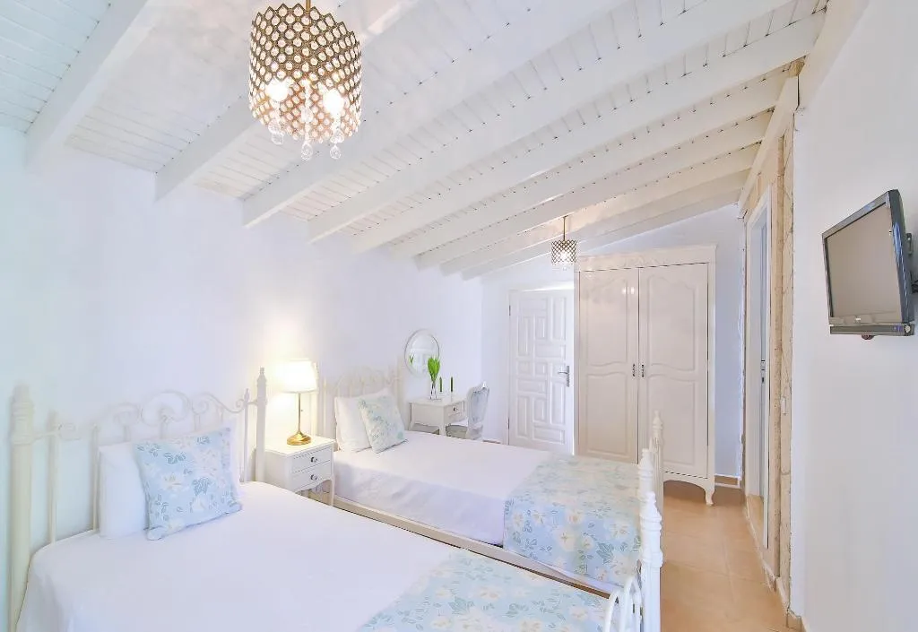 Room, Alaçatı Balbadem Otel, Izmir