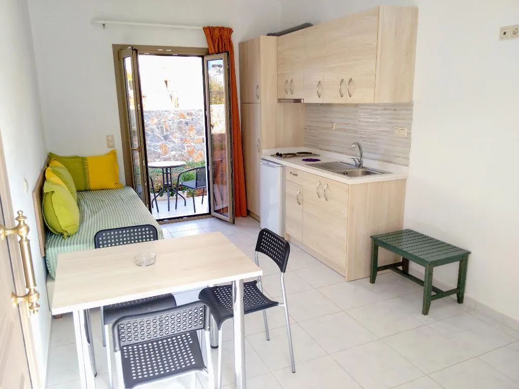APARTMENT GARDEN VIEW Room, Casa Malena, Crete
