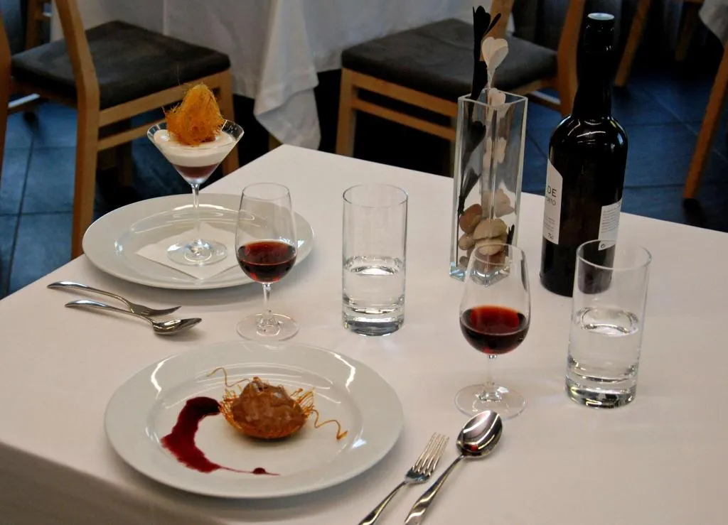 Restaurant, Quinta De Casaldronho Wine Hotel, Porto