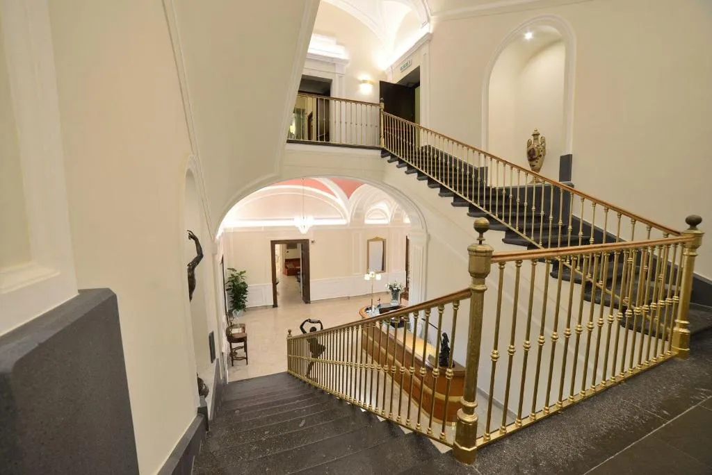 Lobby, Hotel Vittoria, Naples