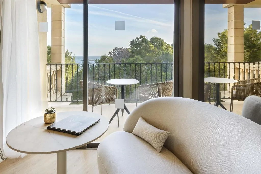 Room SUPERIOR WITH TERRACE Room, Barcelo Illetas Albatros, Majorca