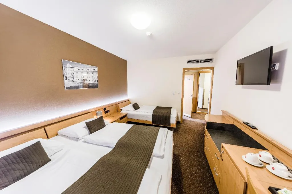TRIPLE STANDARD Room, Archibald City, Prague