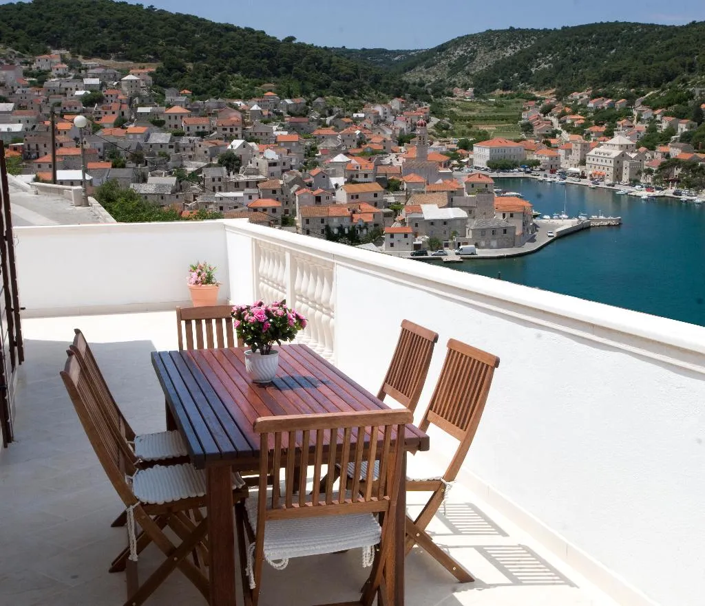 Lobby, Villa Pucisca, Split