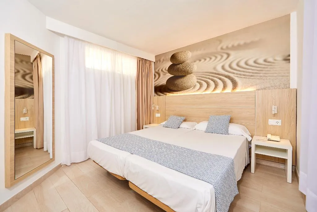 APARTMENT WITH BALCONY Room, Sun Beach, Majorca