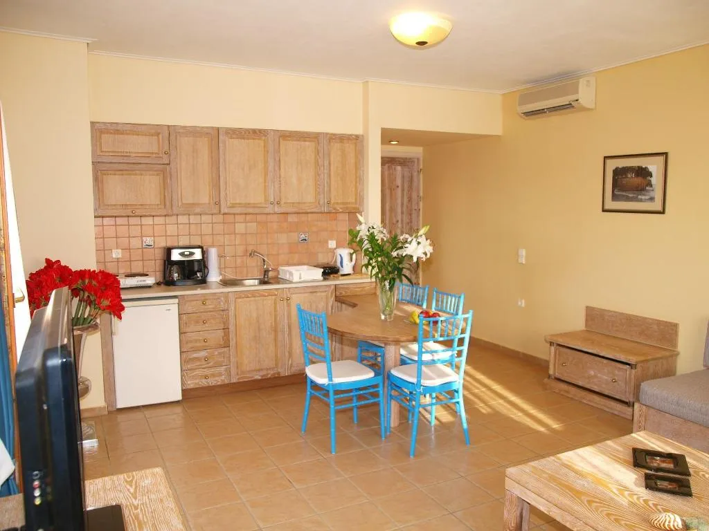 Room, Mylos Hotel Apartments, Crete