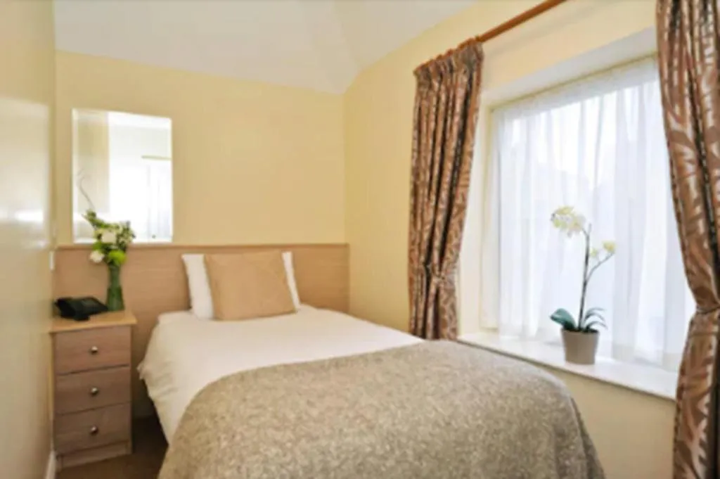 Room, Celtic Lodge Guesthouse Restaurant Bar, Dublin