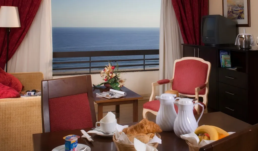SUITE ONE BEDROOM Room, Yellow Praia Monte Gordo Hotel, Algarve