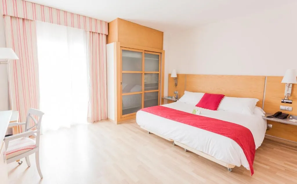 Room, ARTIEM Capri, Menorca