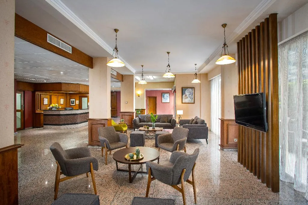 Lobby, Kapetanios Limassol, Cyprus