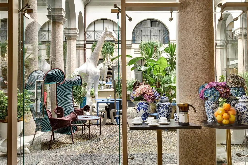 Bar, Hotel Indigo Milan - Corso Monforte, Milan