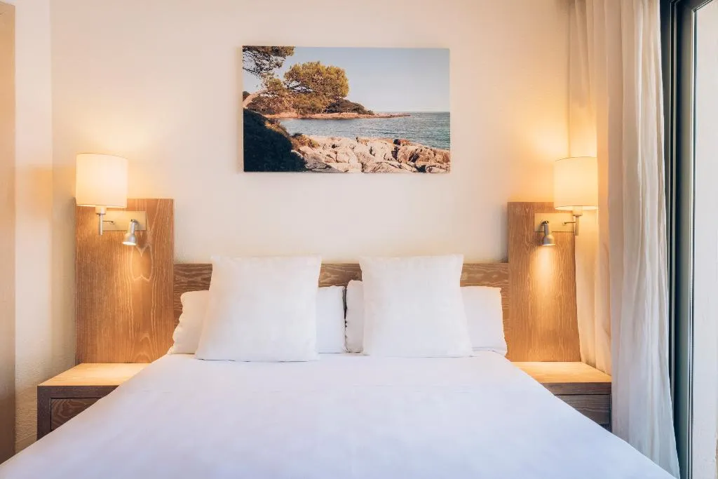 FAMILY ROOM STANDARD Room, Iberostar Waves Pinos Park, Majorca