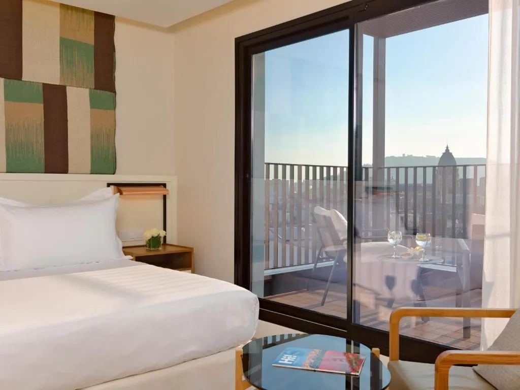 JUNIOR SUITE WITH TERRACE Room, H10 Cubik, Barcelona