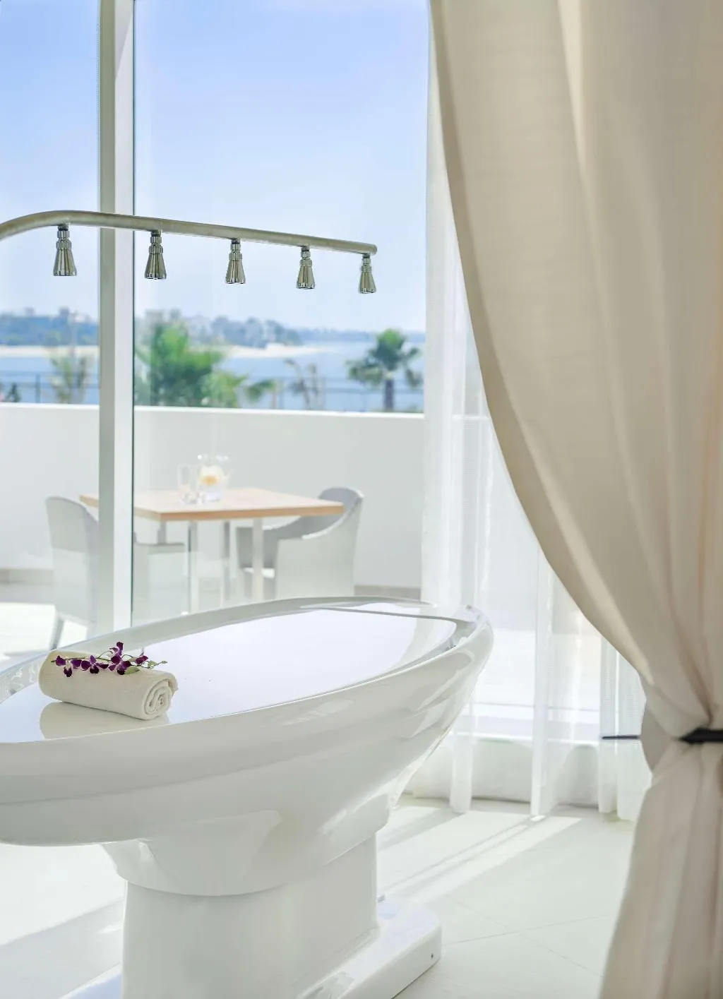 Sports and Entertainment, Waldorf Astoria Dubai Palm Jumeirah, Dubai