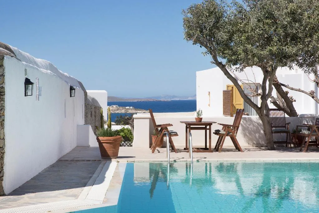 Pool, Despotiko, Mykonos