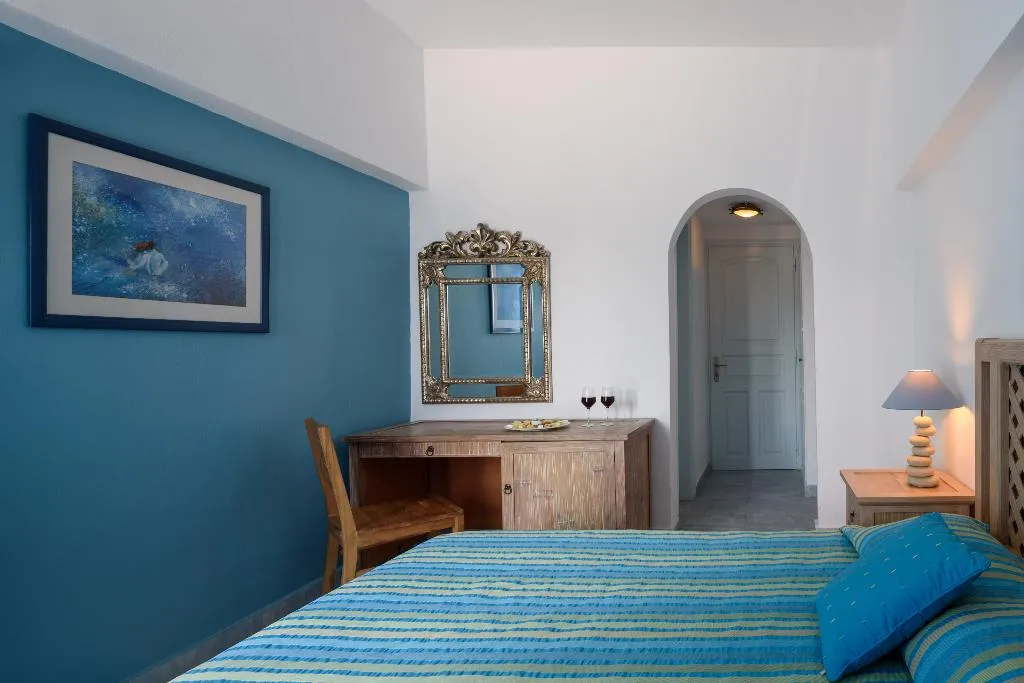 DOUBLE CLASSIC SEA VIEW Room, Alesahne Beach, Santorini