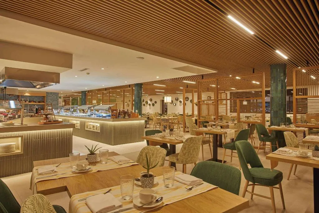Restaurant, Cala San Miguel Ibiza Res, Curio Colllec by Hilton, Ibiza