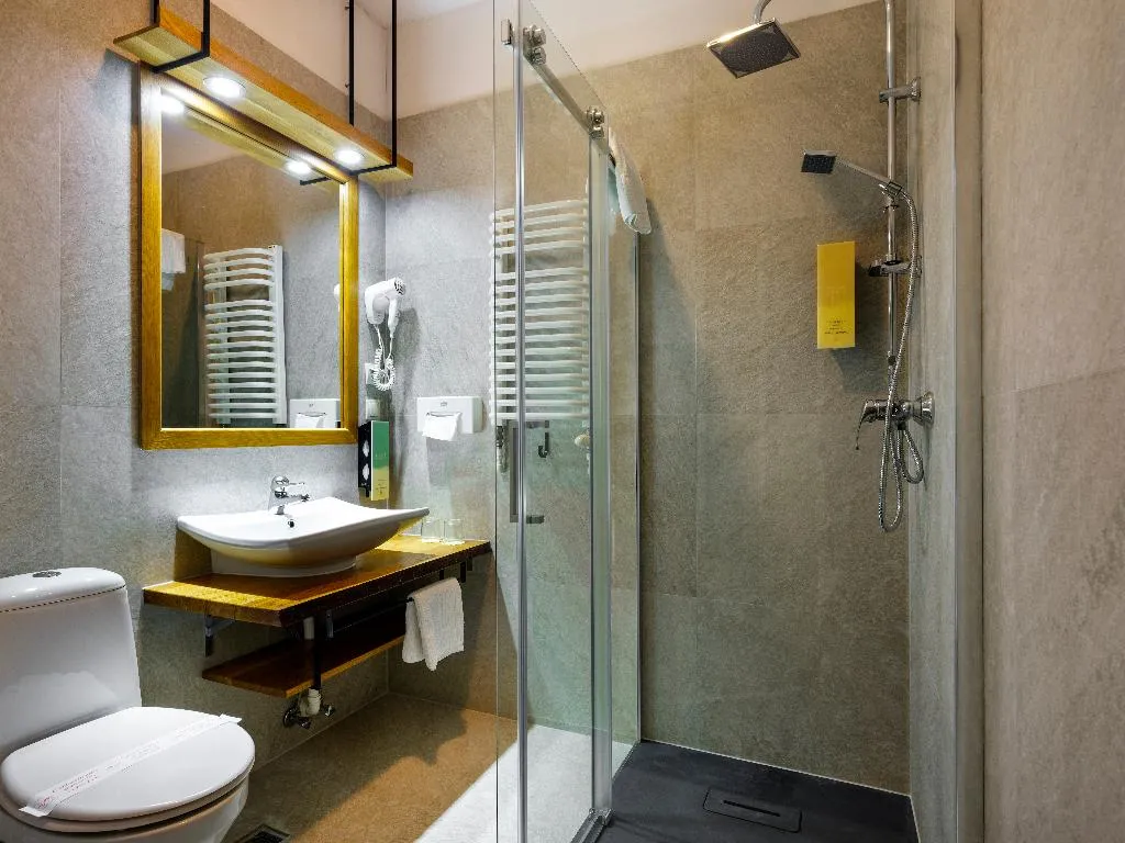 TRIPLE STANDARD Room, Batory, Krakow