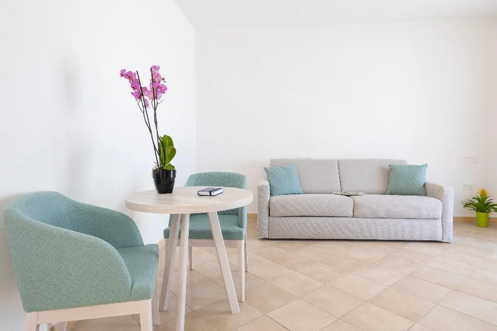 QUADRUPLE CLASSIC Room, Red Sun Village, Alghero