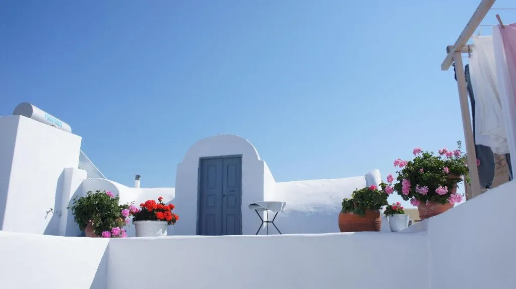 General view, Marcos Rooms, Santorini
