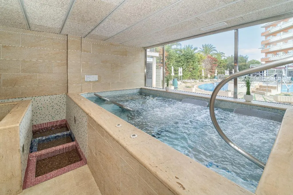 Sports and Entertainment, Caprice Janeiro Hotel & Spa, Majorca
