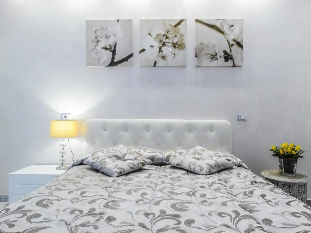 Room, Happy Home 2C, Naples