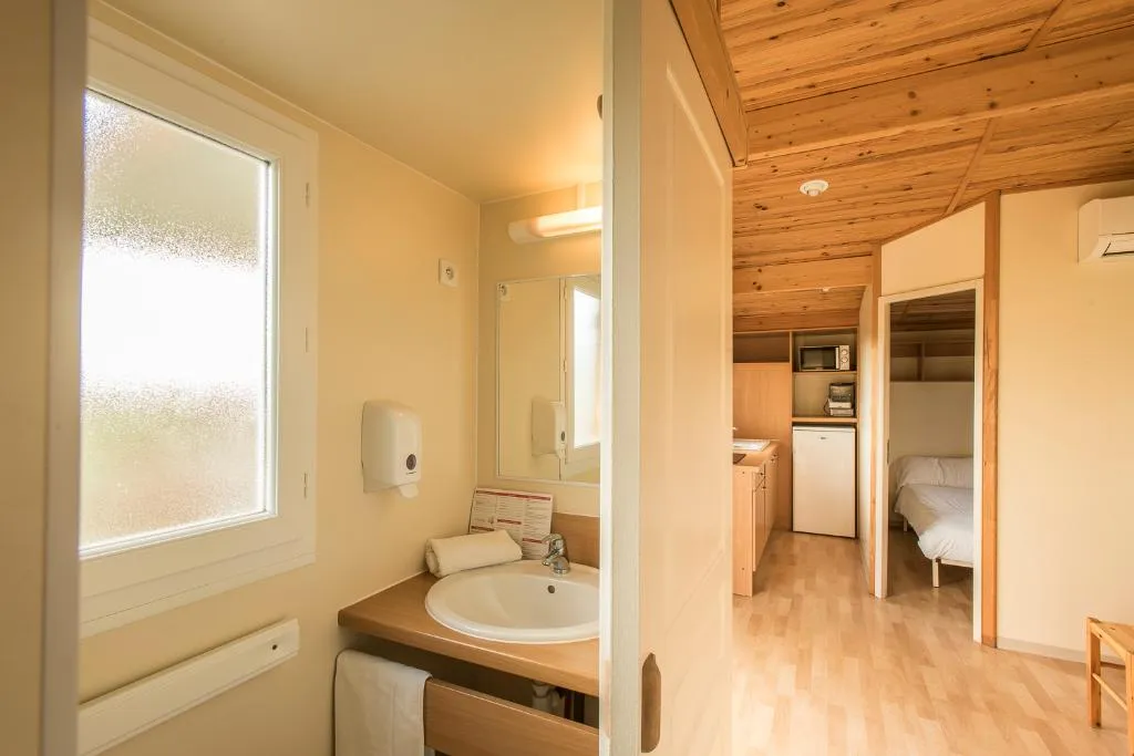 HOME CAPACITY 4 Room, Berga Resort - The Mountain - Wellness center -SPA, Barcelona