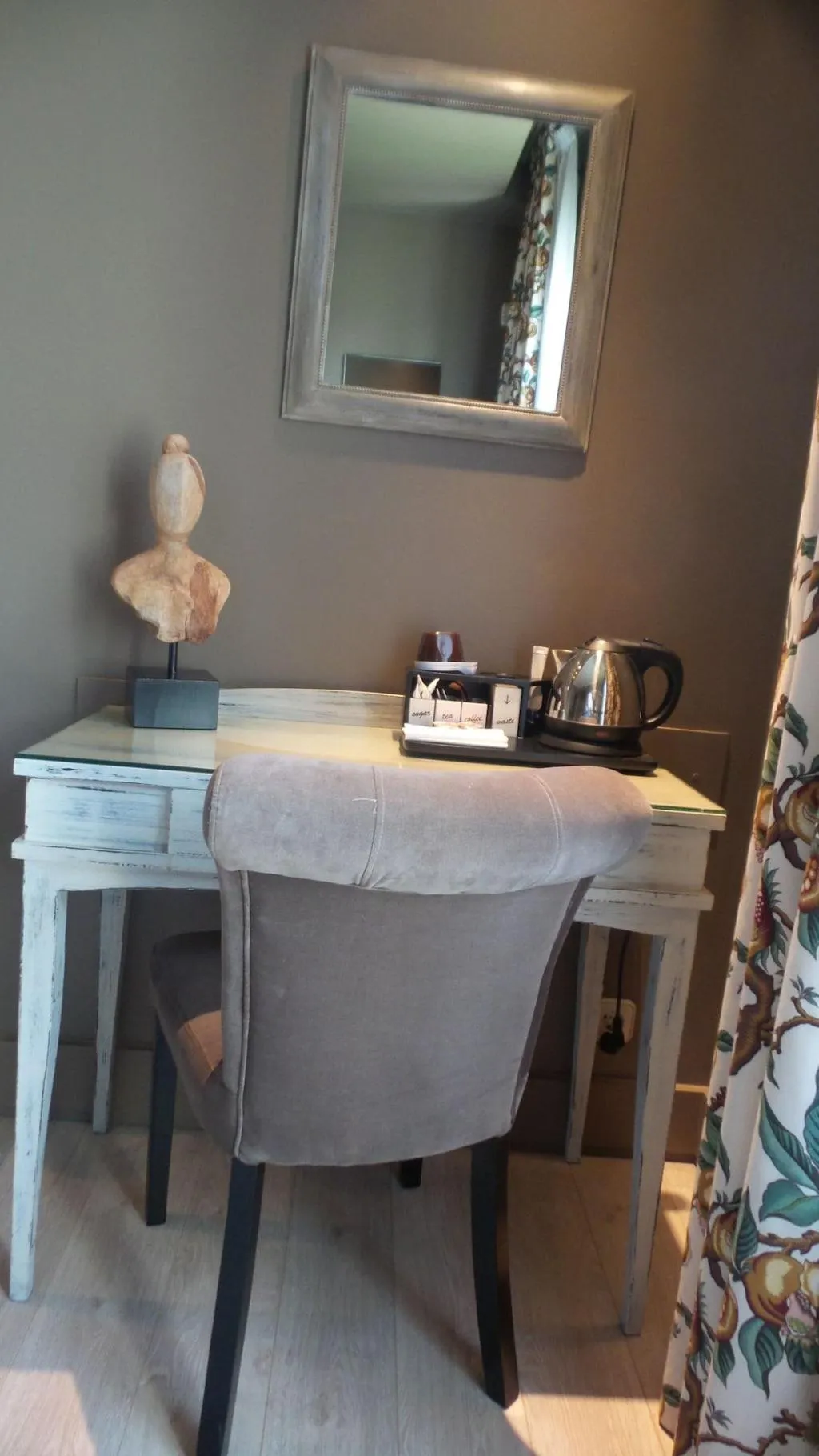 Room, Hotel Moderno, Madrid