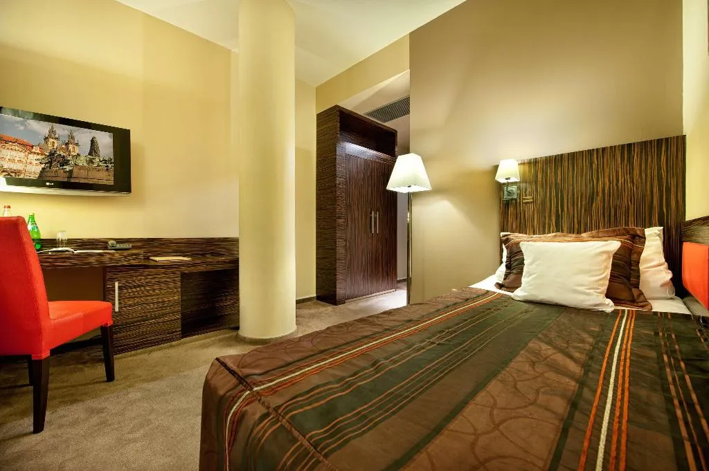 Room, EA Hotel Crystal Palace, Prague