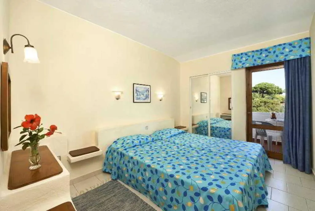 APARTMENT TWO BEDROOMS Room, Cheerfulway Ouravista, Algarve