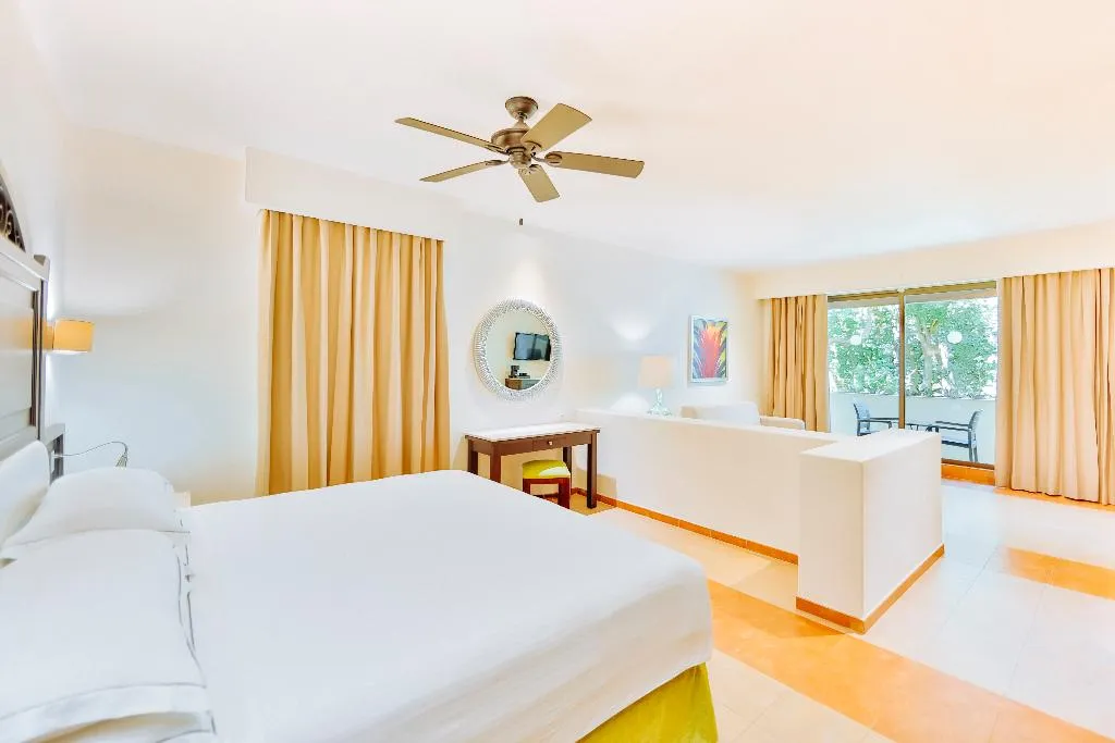 JUNIOR SUITE STANDARD Room, Occidental at Xcaret Destination, Cancun Area