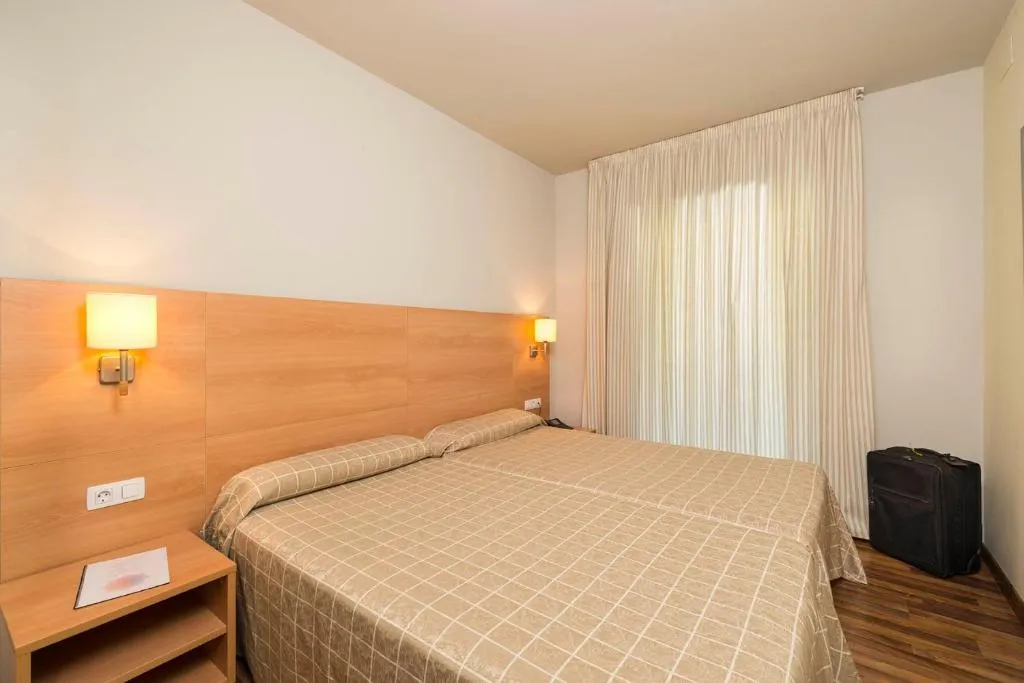 APARTMENT WITH BALCONY Room, Guitart La Molina Aparthotel & Spa, Costa Brava