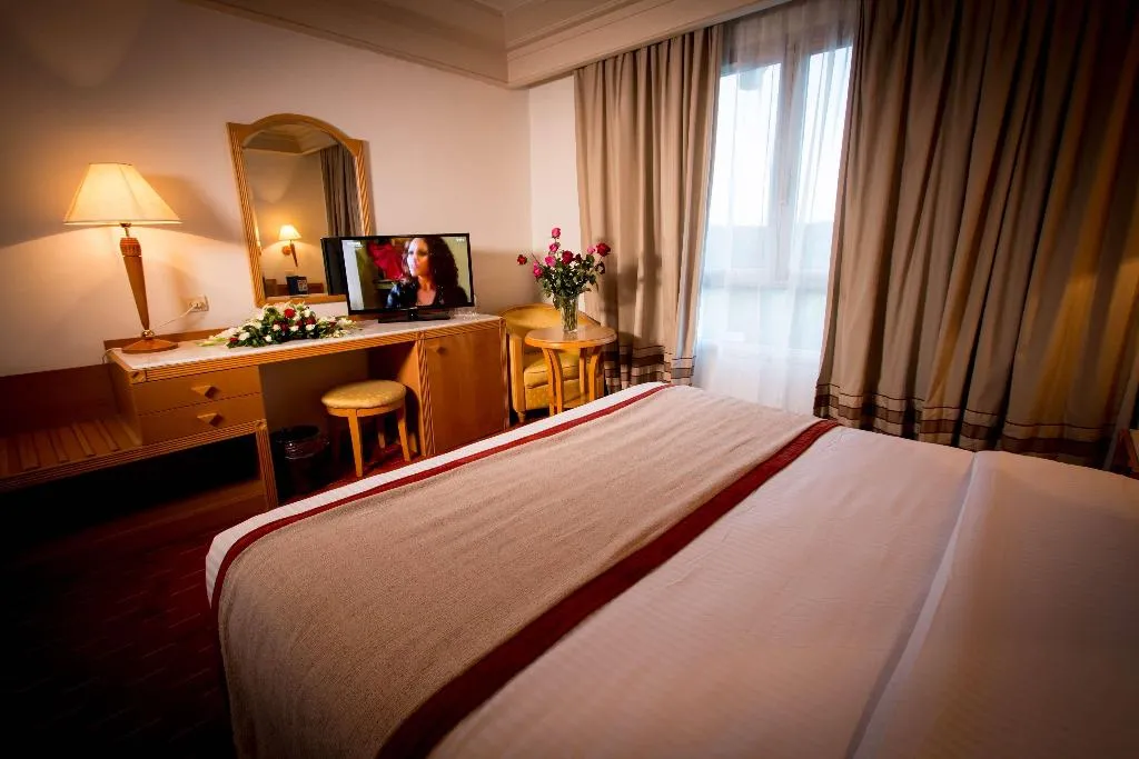 Room, Golden Tulip El Mechtel, Tunisia