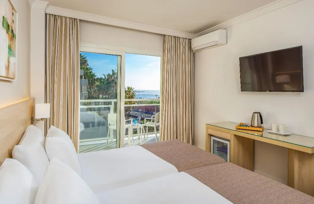DOUBLE SIDE SEA VIEW Room, Hotel Las Arenas Affiliated by Meliá, Costa Del Sol