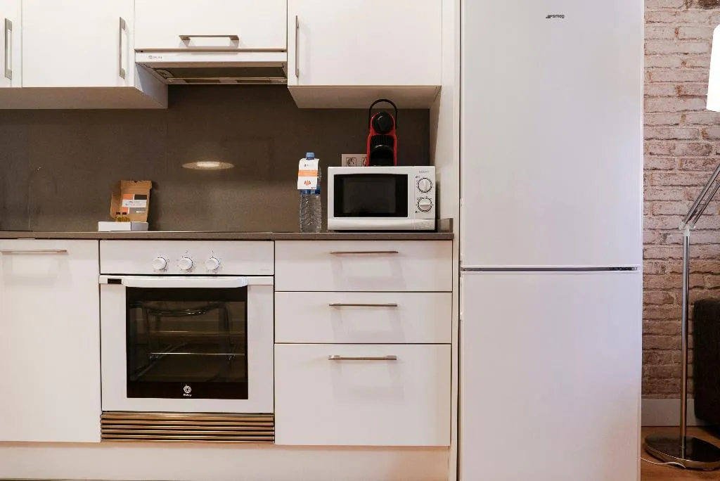 APARTMENT CAPACITY 2 TWO BEDROOMS Room, Dailyflats Gracia, Barcelona