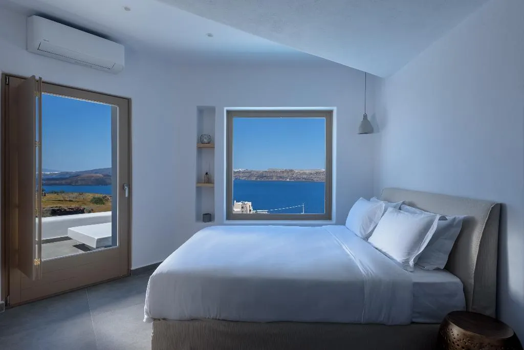 SUITE HONEYMOON Room, Earino Suites and Villas, Santorini