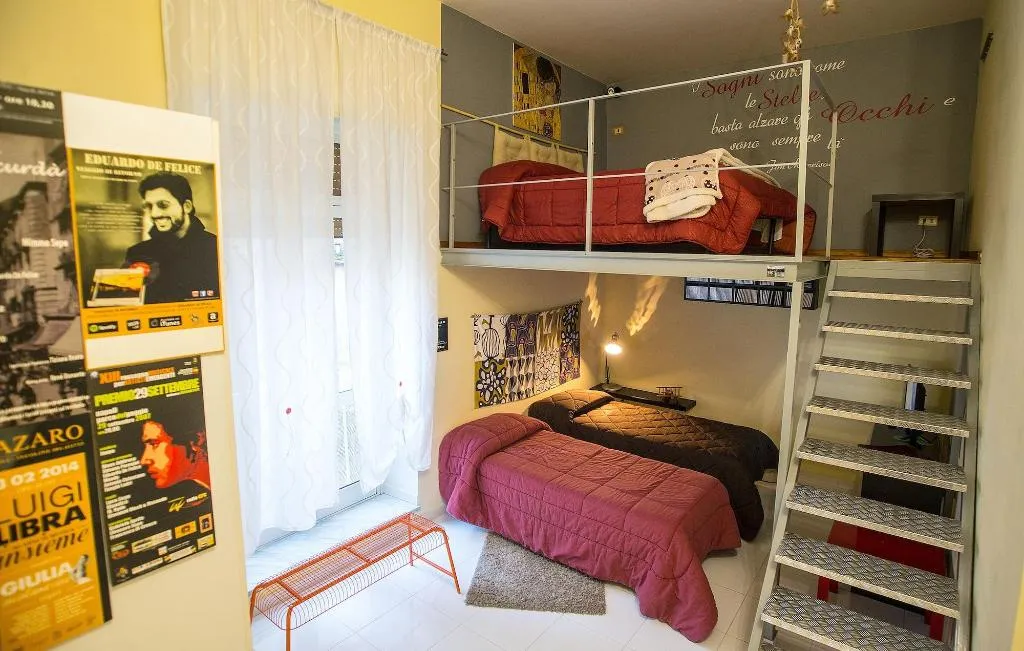 Room, B&B Cuore di Napoli, Naples