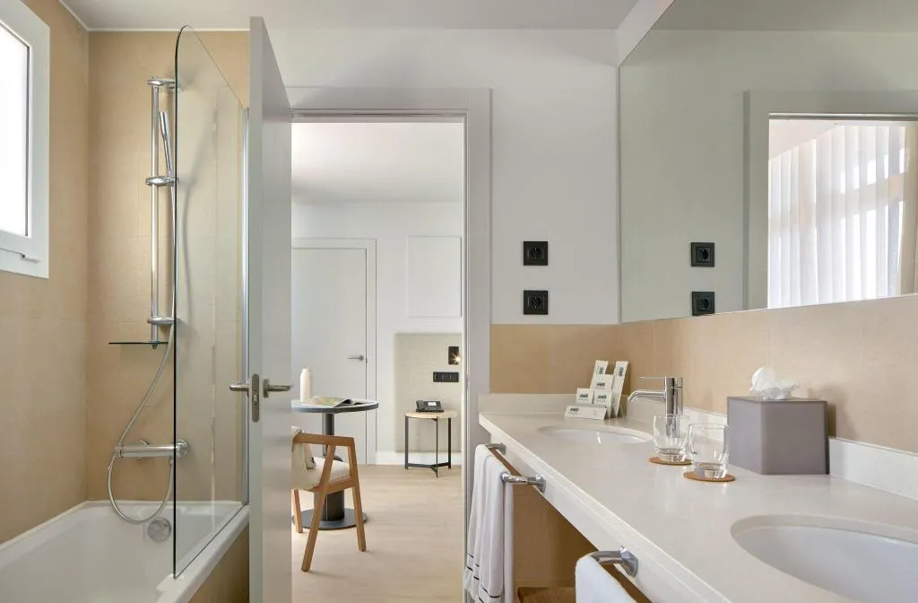 Double or Twin STANDARD Room, Melia Lloret de Mar, Costa Brava