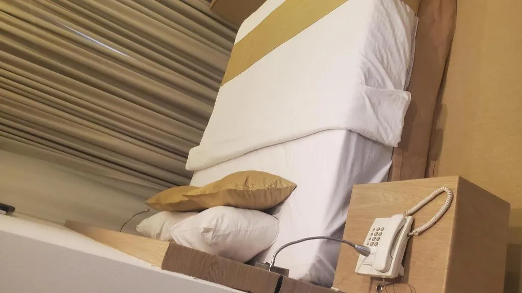Room, Aldar Hotel, Dubai