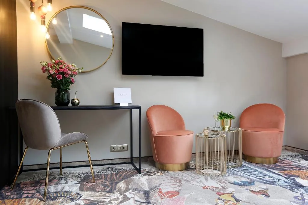 Double or Twin CLASSIC ONE BEDROOM Room, Queen Boutique Hotel, Krakow