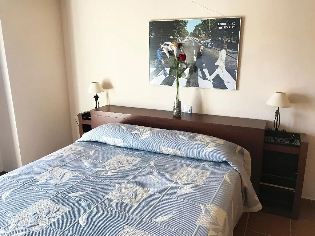 APARTMENT CAPACITY 6 THREE BEDROOM Room, Apartamentos Canet de Berenguer 3000, Valencia