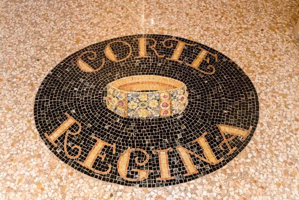 Lobby, Corte Regina, Milan